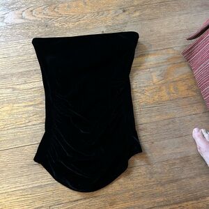 Elegant Victoria’s Secret Black Velvet Strapless Top